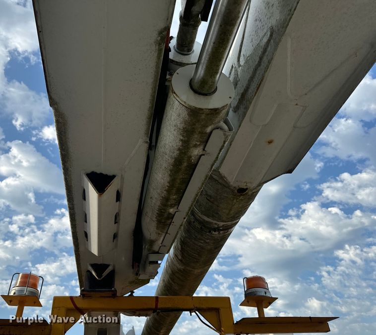 image for item OF9908 Altec bucket truck bed