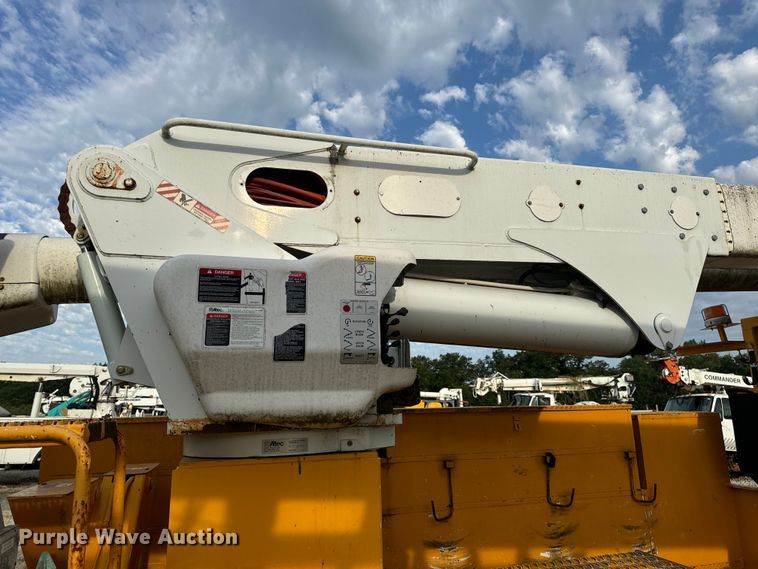 image for item OF9908 Altec bucket truck bed