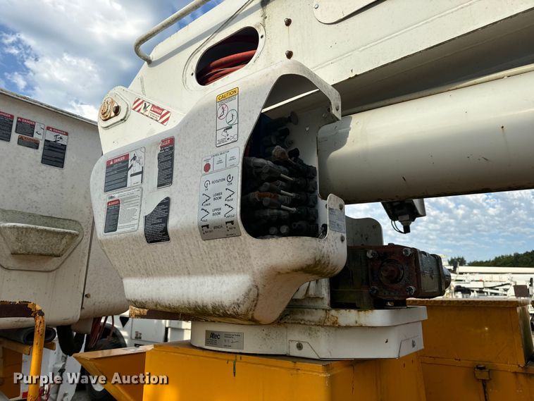 image for item OF9908 Altec bucket truck bed