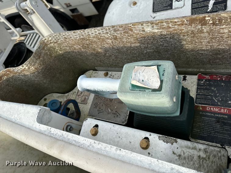 image for item OF9908 Altec bucket truck bed