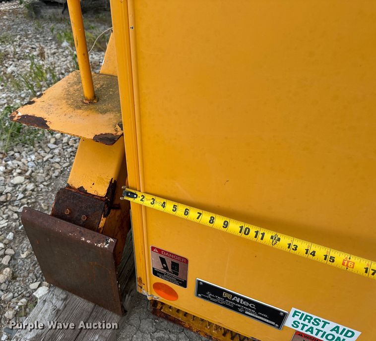 image for item OF9908 Altec bucket truck bed