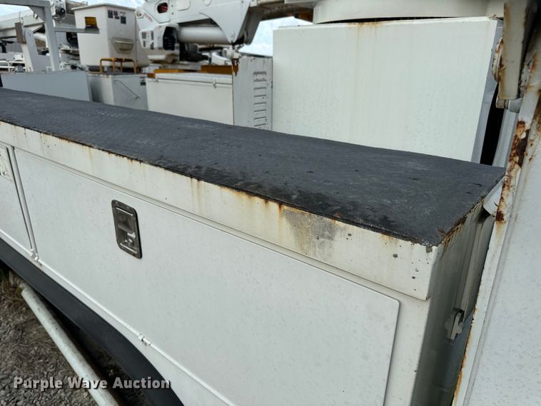 image for item OF9909 Digger derrick bed 