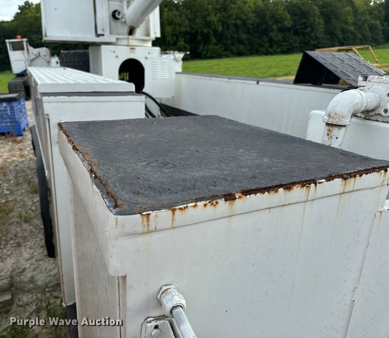 image for item OF9909 Digger derrick bed 