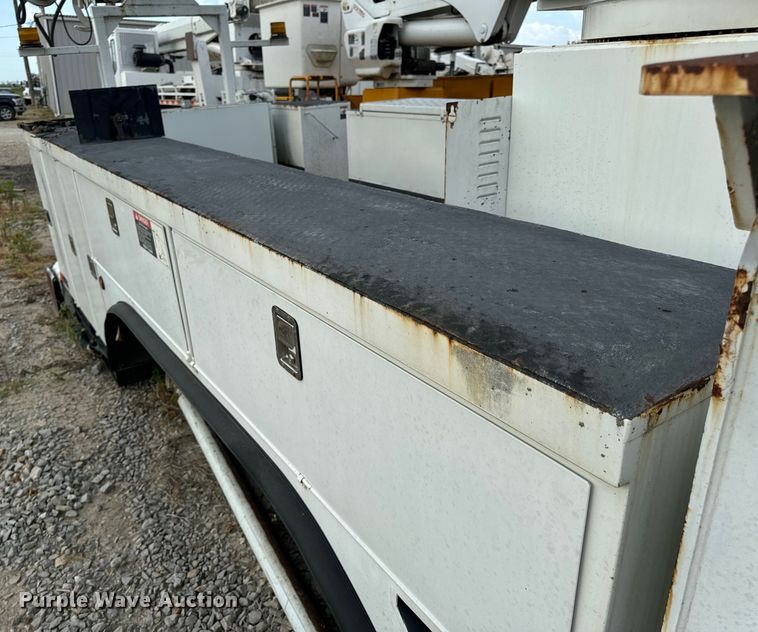 image for item OF9909 Digger derrick bed 