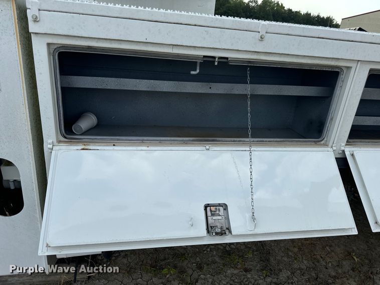 image for item OF9909 Digger derrick bed 