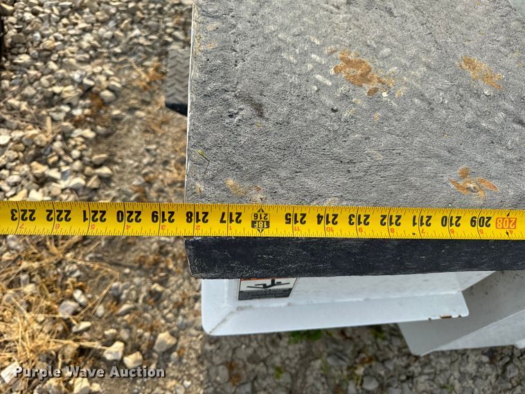 image for item OF9909 Digger derrick bed 