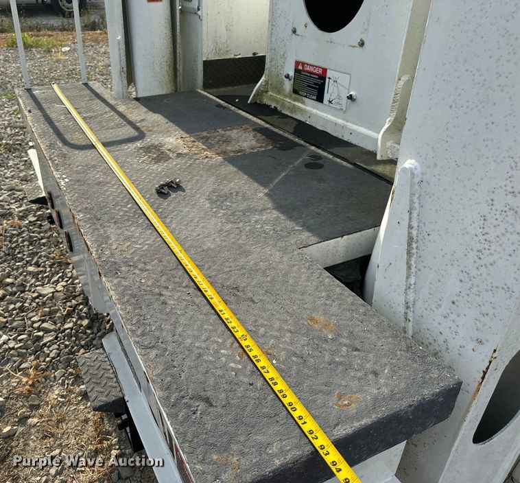 image for item OF9909 Digger derrick bed 