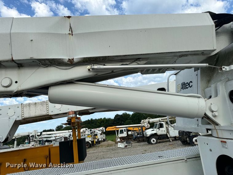 image for item OF9909 Digger derrick bed 