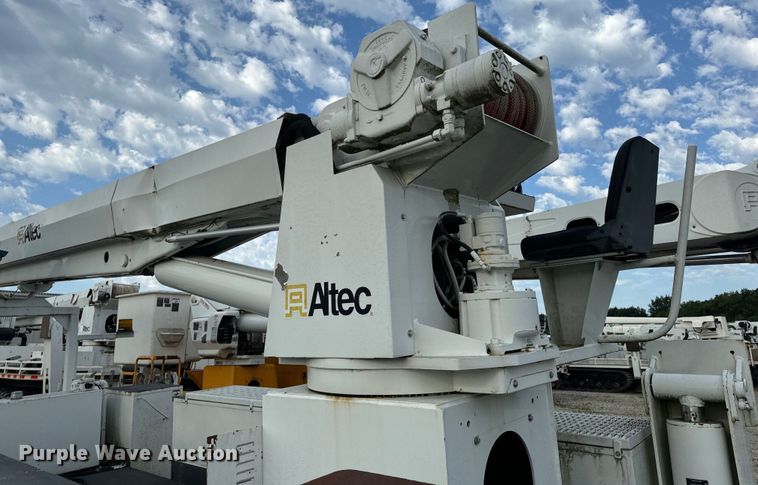 image for item OF9909 Digger derrick bed 