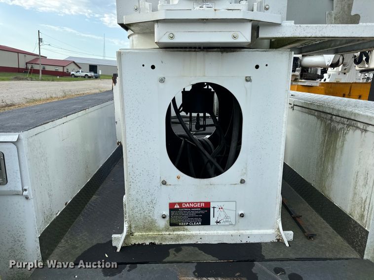 image for item OF9909 Digger derrick bed 