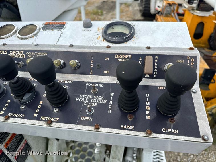 image for item OF9909 Digger derrick bed 