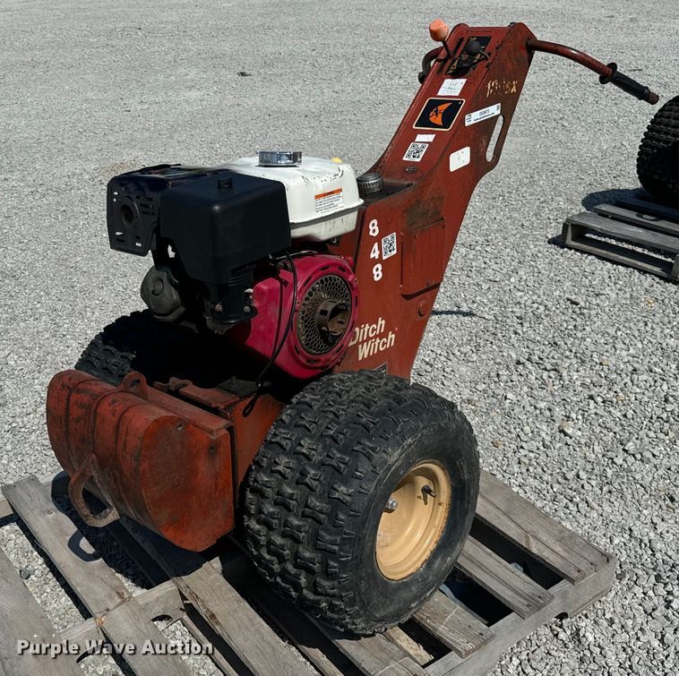 image for item OG9575 Ditch Witch 100SX vibratory cable plow