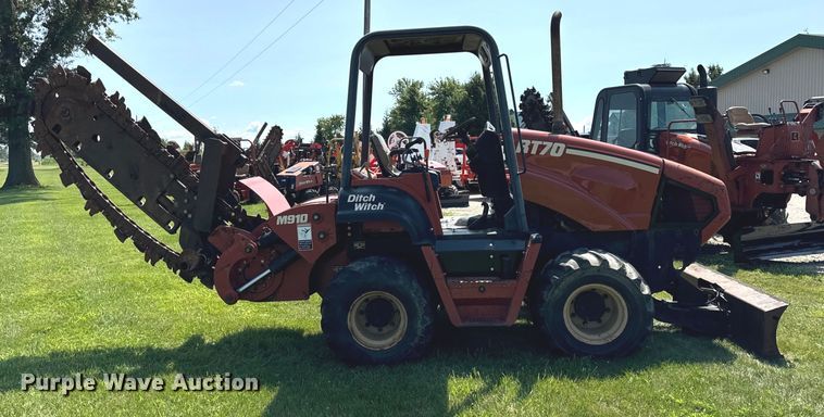 image for item OG9577 2004 Ditch Witch RT70 trencher