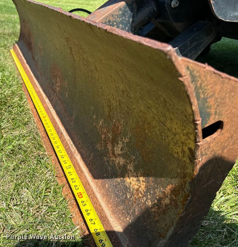 image for item OG9577 2004 Ditch Witch RT70 trencher