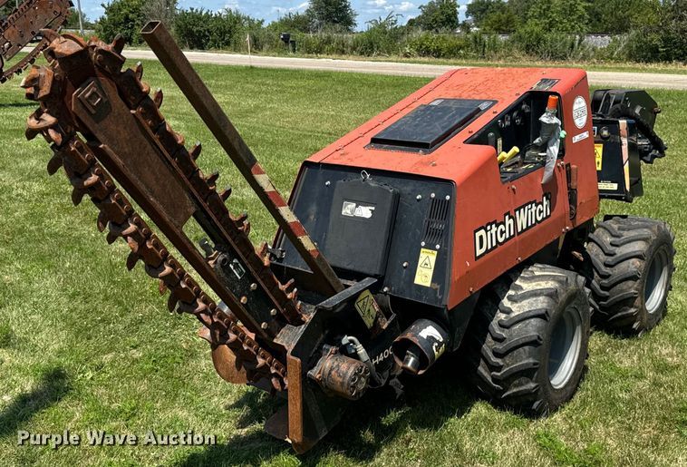 image for item OG9578 2015 Ditch Witch  410SX trencher