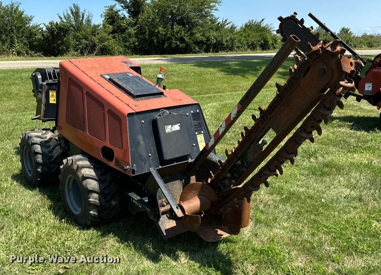 image for item OG9578 2015 Ditch Witch  410SX trencher