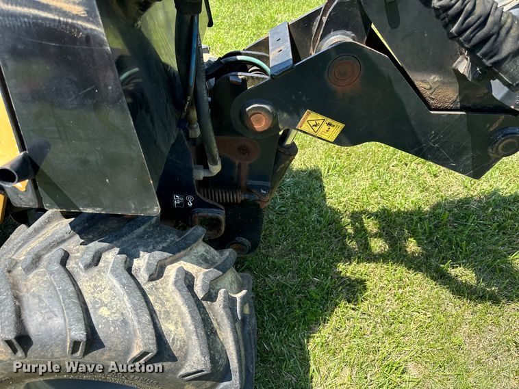 image for item OG9578 2015 Ditch Witch  410SX trencher