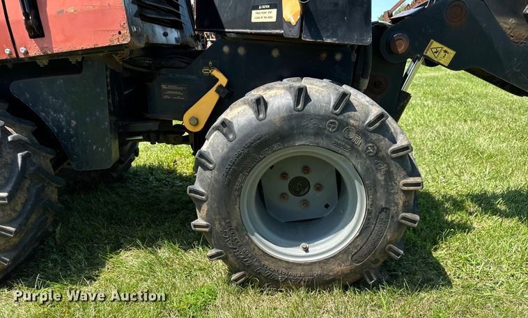 image for item OG9578 2015 Ditch Witch  410SX trencher