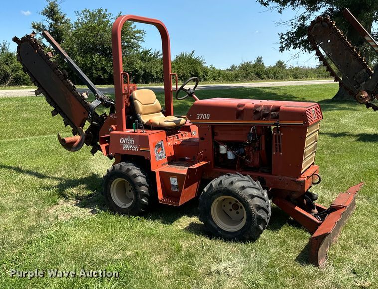 image for item OG9579 2004 Ditch Witch 3700 trencher