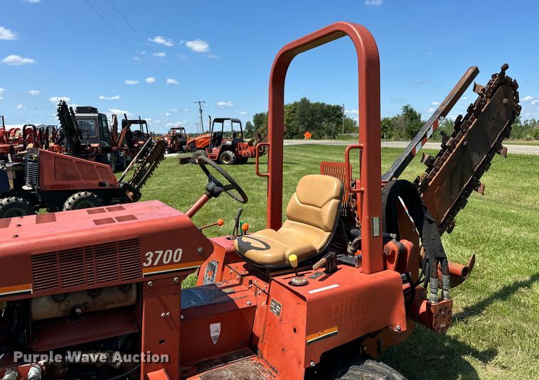 image for item OG9579 2004 Ditch Witch 3700 trencher