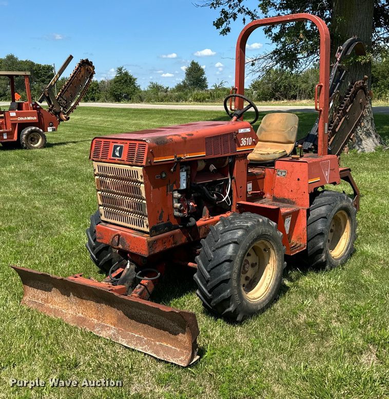 image for item OG9580 2000 Ditch Witch 3610 trencher