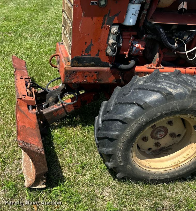 image for item OG9580 2000 Ditch Witch 3610 trencher
