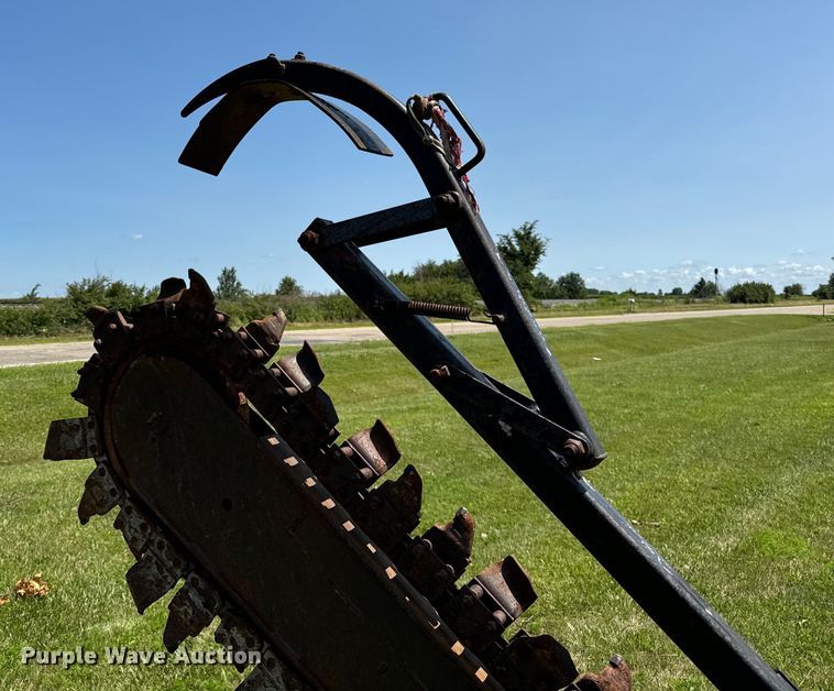 image for item OG9580 2000 Ditch Witch 3610 trencher