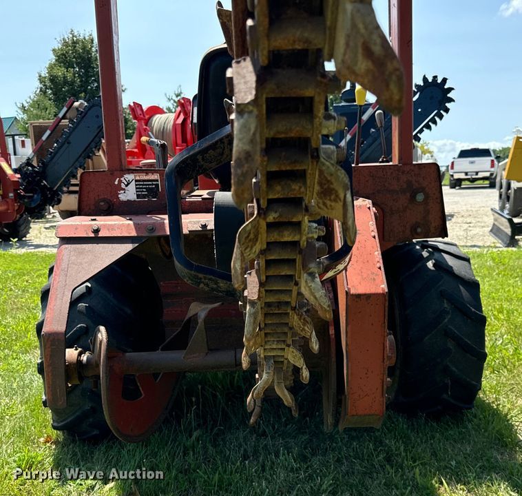 image for item OG9580 2000 Ditch Witch 3610 trencher