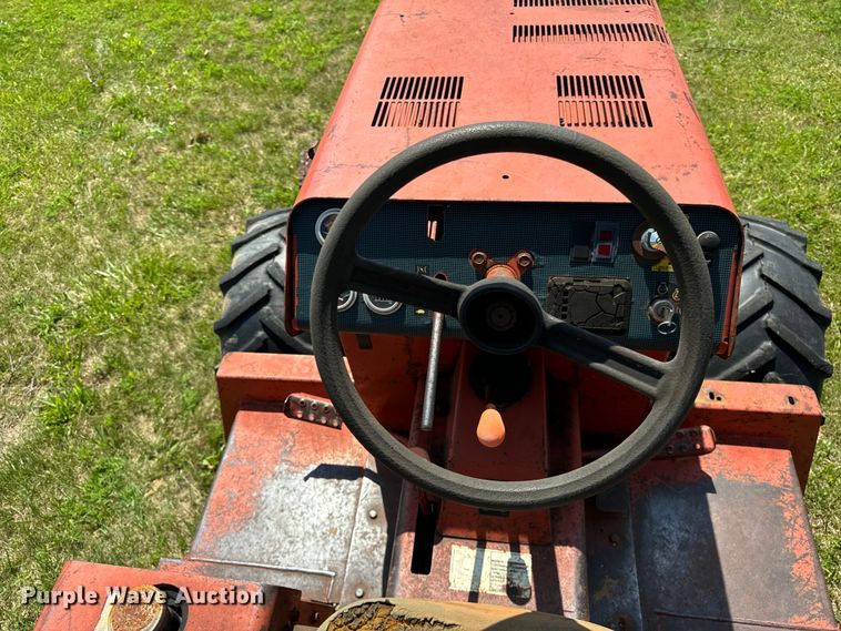 image for item OG9580 2000 Ditch Witch 3610 trencher