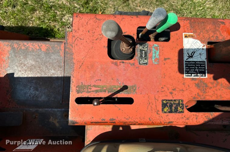 image for item OG9580 2000 Ditch Witch 3610 trencher