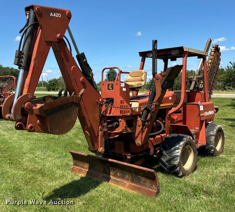 image for item OG9581 2001 Ditch Witch 5110 trencher