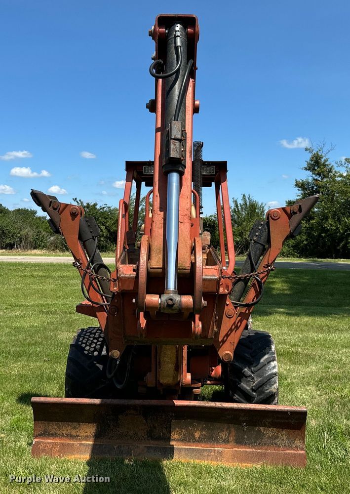 image for item OG9581 2001 Ditch Witch 5110 trencher