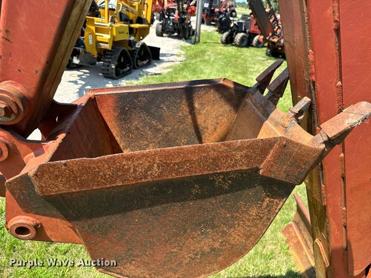 image for item OG9581 2001 Ditch Witch 5110 trencher