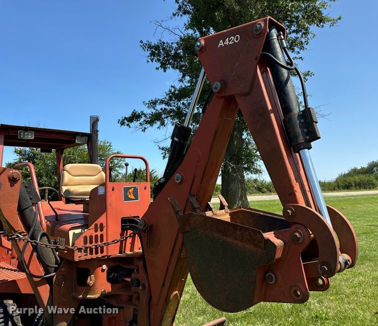 image for item OG9581 2001 Ditch Witch 5110 trencher