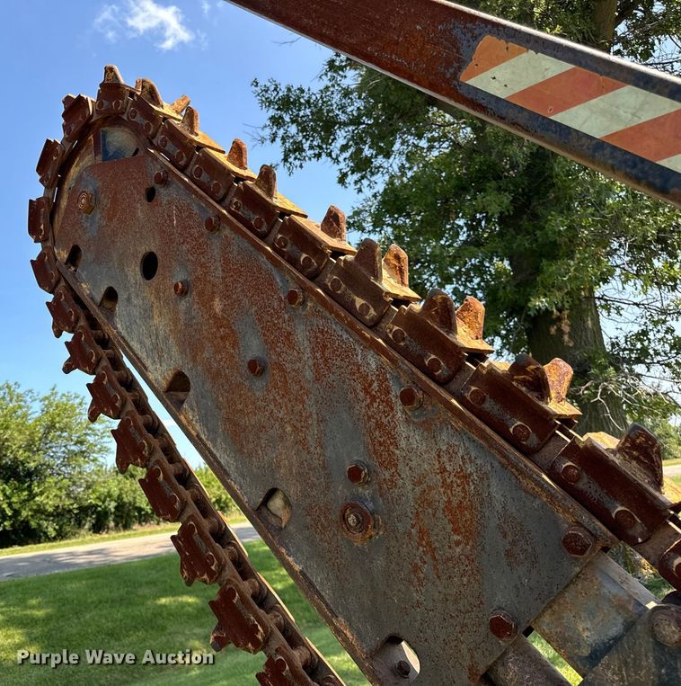 image for item OG9581 2001 Ditch Witch 5110 trencher