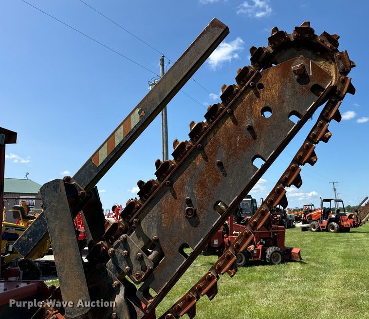 image for item OG9581 2001 Ditch Witch 5110 trencher