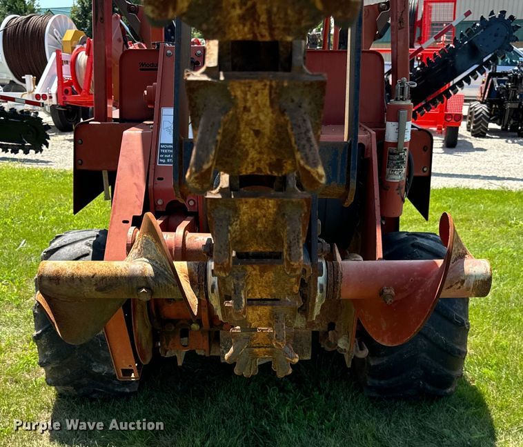 image for item OG9581 2001 Ditch Witch 5110 trencher