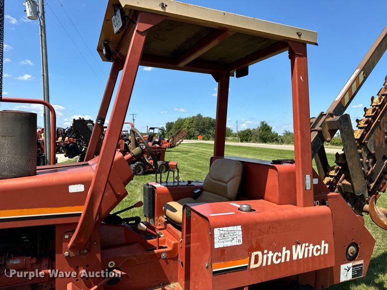 image for item OG9581 2001 Ditch Witch 5110 trencher