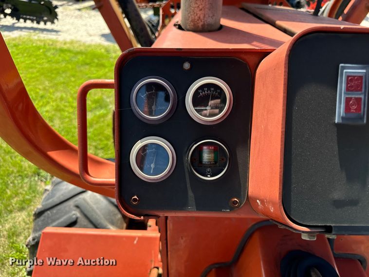 image for item OG9581 2001 Ditch Witch 5110 trencher