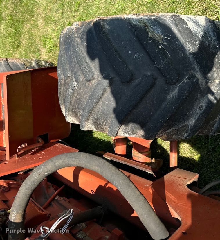 image for item OG9581 2001 Ditch Witch 5110 trencher