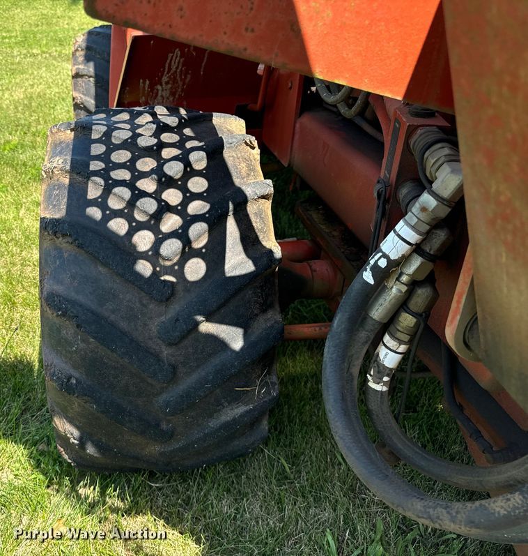 image for item OG9581 2001 Ditch Witch 5110 trencher