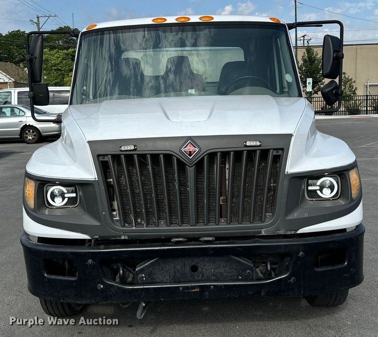 image for item OG9582 2013 International  Terrastar truck cab and chassis