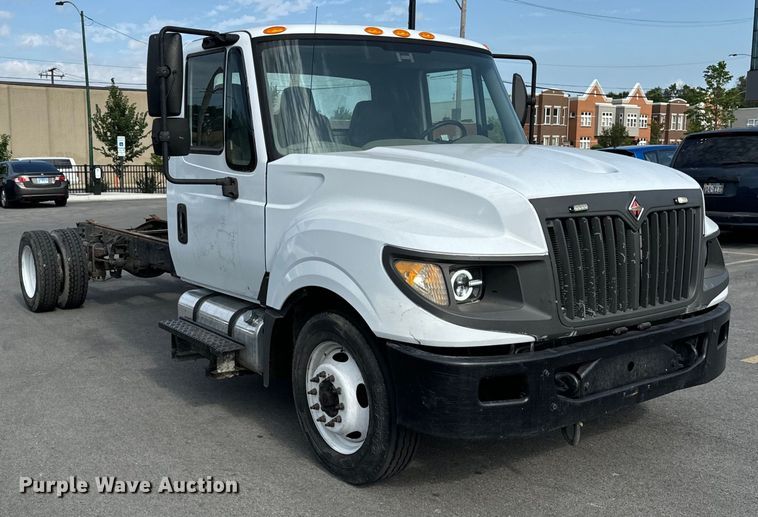 image for item OG9582 2013 International  Terrastar truck cab and chassis