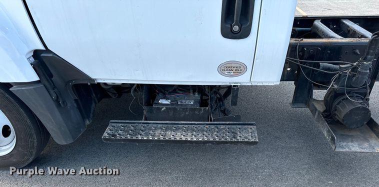 image for item OG9582 2013 International  Terrastar truck cab and chassis