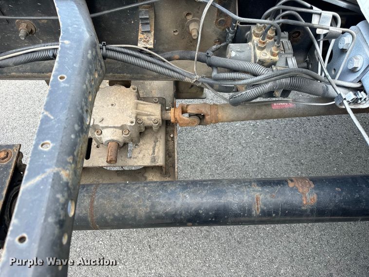 image for item OG9582 2013 International  Terrastar truck cab and chassis