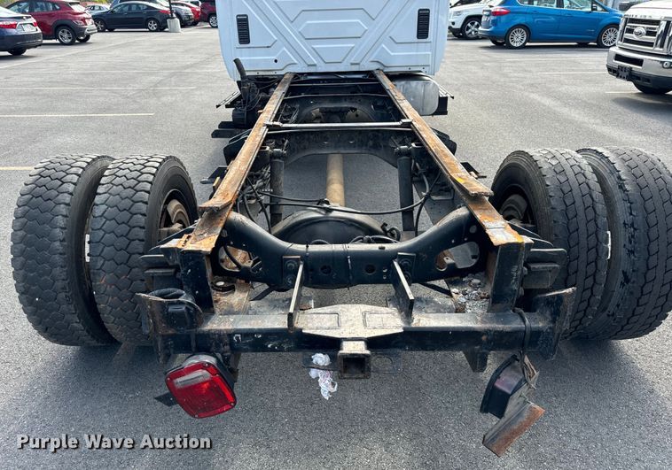 image for item OG9582 2013 International  Terrastar truck cab and chassis