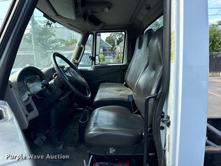 image for item OG9582 2013 International  Terrastar truck cab and chassis