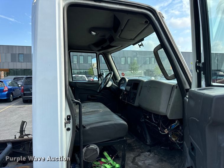 image for item OG9582 2013 International  Terrastar truck cab and chassis