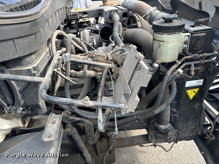 image for item OG9582 2013 International  Terrastar truck cab and chassis