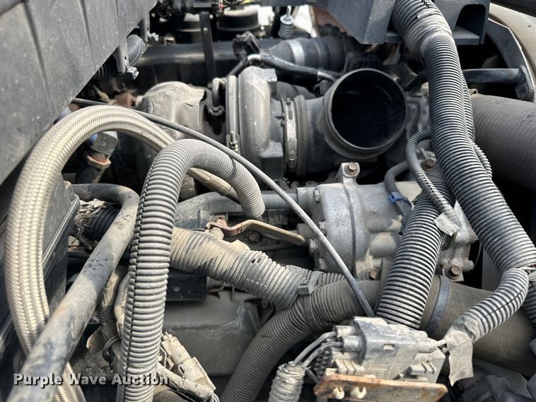 image for item OG9582 2013 International  Terrastar truck cab and chassis